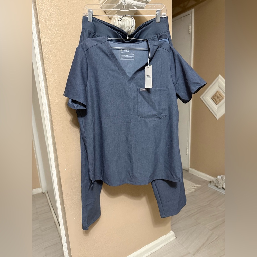 Figs Blue Short Sleeve Tee